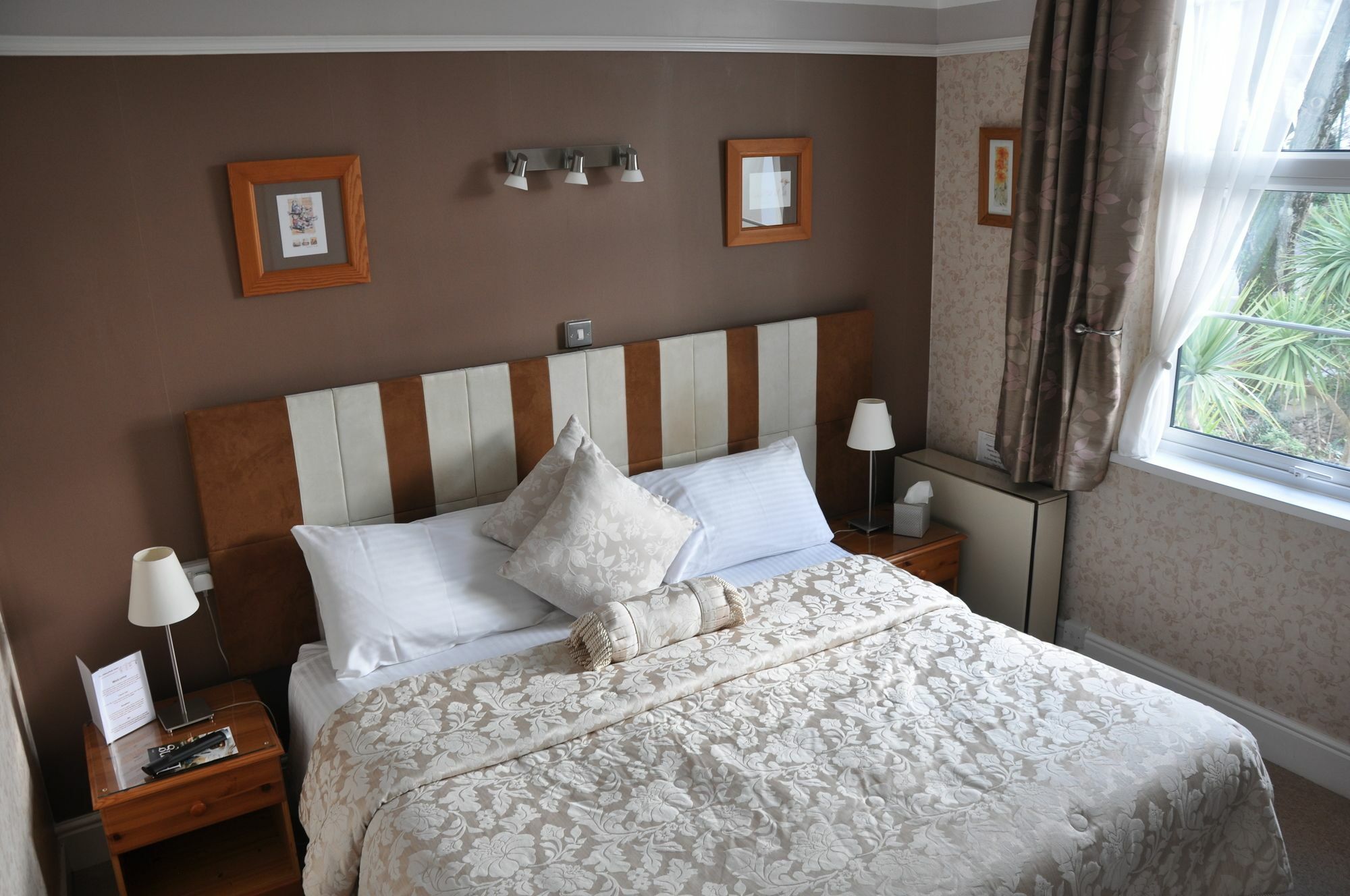 Abbeyfield Vintage Style Boutique B&B Torquay Buitenkant foto